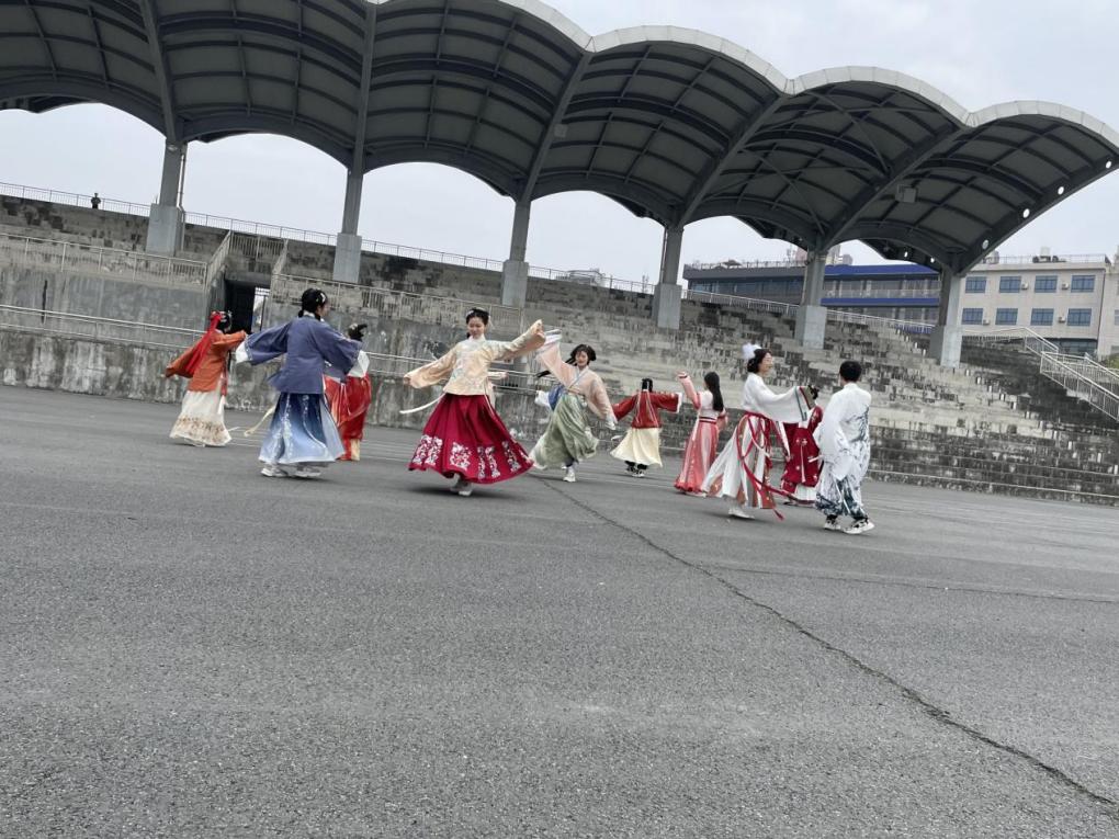 1638102103882 1638102103882