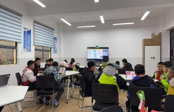 3f8759cec253e255c086c93cab1133c 3f8759cec253e255c086c93cab1133c